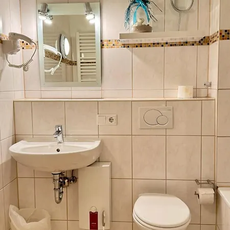 13-18, Sehr Strandnah, Im Herzen Westerlands, Westbalkon, 1 Zi アパート *